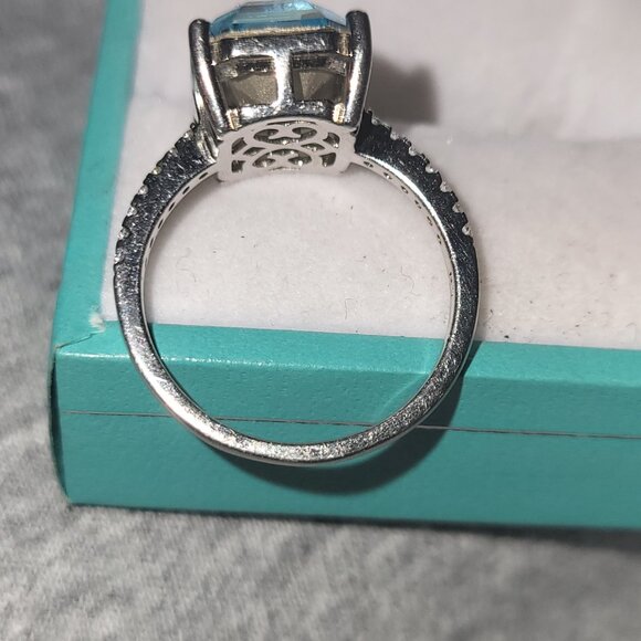 Genuine Blue Crystal Ring set in 925 !! NWOT - Picture 6 of 6